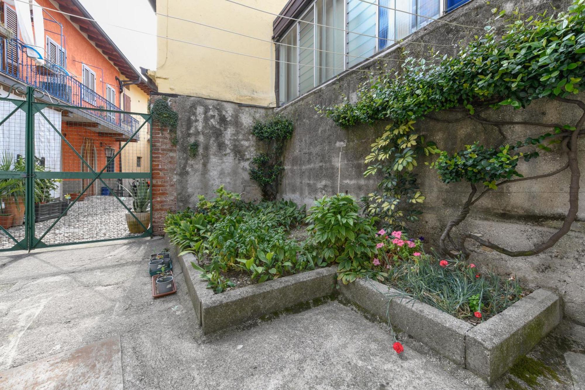 Appartamento In Piazza Moniga del Garda Екстериор снимка